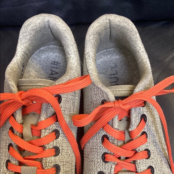 NOBULL Gray and Orange Sneakers with Knit Upper and Textured Outsole M 7 W8.5 - Picture 4 of 6